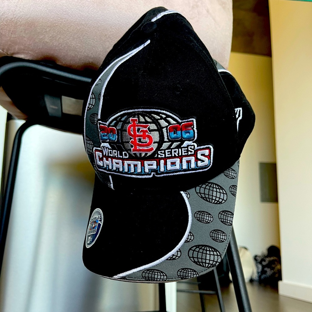 New Era St Louis Cardinals 2006 World Series champions hat, brand new